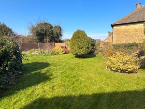 Photo 11- click for photo gallery